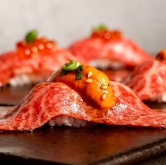 和牛握り雲丹のせ