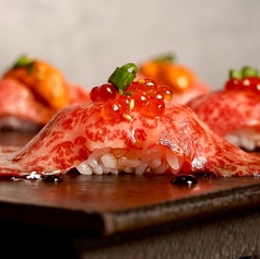 和牛握りいくらのせ