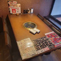 6名席テーブル