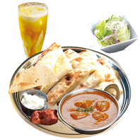 ナンのおかわり自由！！