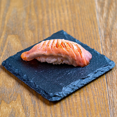 トロサーモン　/　炙りトロサーモン　其々1貫あたり