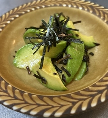 アボカド塩こんぶ