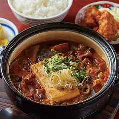 もつ煮豆腐定食《唐揚げ付き》