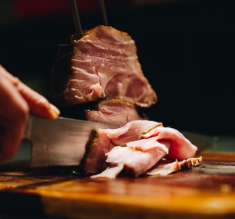 ランチ＆ディナー＆パーティも◎宮崎駅より徒歩3分の高立地＆大人の空間レストラン