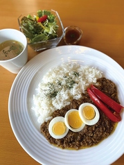 キーマカレー（スープ・サラダ付き）