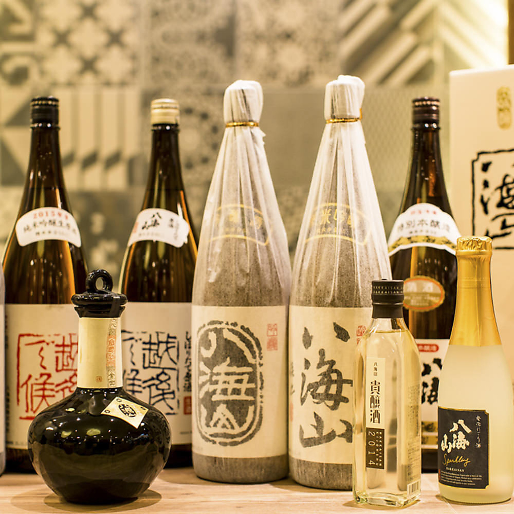 新潟県特産品の八海山や銘酒を使った美味しいお料理をご堪能下さい。