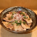 料理メニュー写真 塩豚カルビ丼