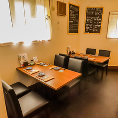 4名様用のテーブル席です。