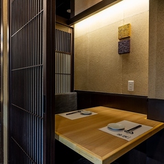 和の趣を感じる落ち着いた雰囲気の個室をご用意しております。