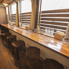 台湾ラーメンと酒菜のお店ジャン スワンの雰囲気2