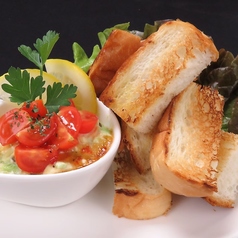 ソフトフランスのアボカドタルタルディップ