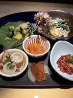 旬の味覚を贅沢に。職人の技が光る、四季の彩り
