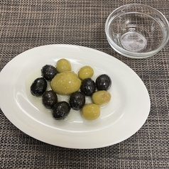 オリーブの盛り合わせ