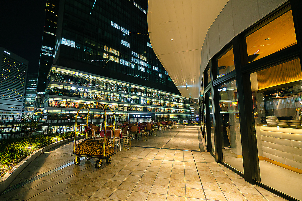 フレンチ/大阪駅/梅田駅/夜景/グランフロント/グラングリーン/誕生日/記念日/個室/肉/忘年会/送別会