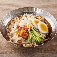 〆にぴったり！ミニ冷麺