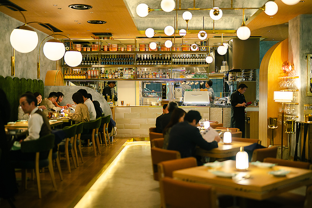 フレンチ/大阪駅/梅田駅/夜景/グランフロント/グラングリーン/誕生日/記念日/個室/肉/忘年会/送別会