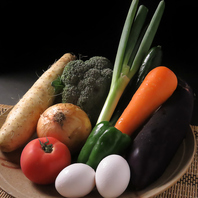 新鮮な食材を届けるために毎日仕入れております。