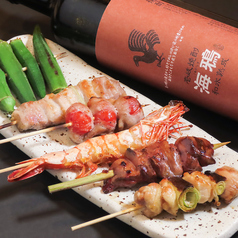 希少な地鶏串焼きから、馴染み深い若鶏の串揚きなど豊富なラインナップをご用意しております。