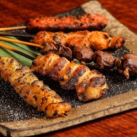 厳選地鶏の焼き鳥が美味♪2本380円～！