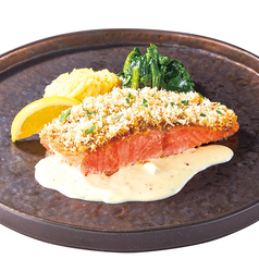 サーモンのカリカリパン粉焼き~自家製タルタルソース~