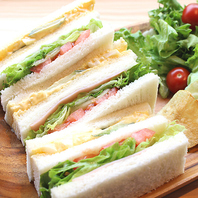 お食事メニューもバラエティー豊かにご用意。