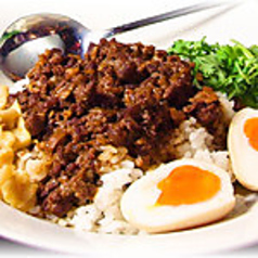 台湾名物　味王ルーロウファン