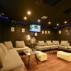 【貸切OK◎】VIP ROOMは、特別な時間を過ごしたいあなたの為に御用意した特別な空間。15人以上で貸切可能でございます！カラオケ付きなので宴会、パーティー等幅広いジャンルでお使い頂けます。