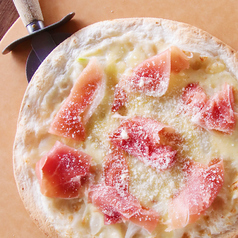 チーズたっぷりクリームPIZZA 生ハムのせ