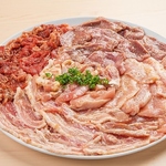 厚切り上タンやホルモン、上カルビ等、多彩なお肉が楽しめる。心に残るひとときをお過ごしください。