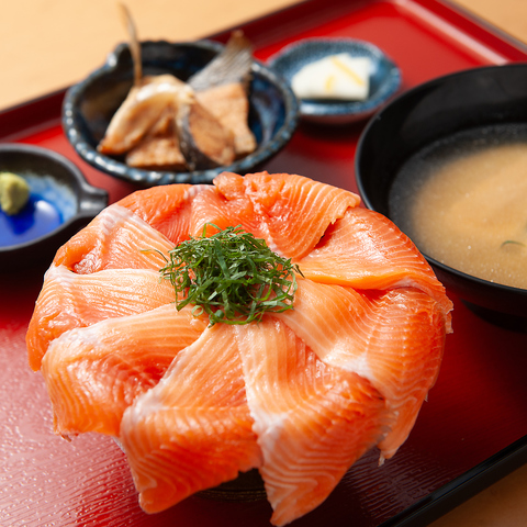 ビワマス料理 山本屋魚濱
