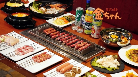新しい食体験！「卓上自動回転炭火焼きと韓国料理」