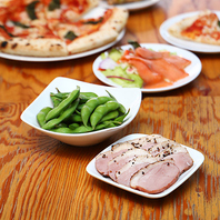 料理持ち込み自由＆デリバリーも！家飲み感覚で楽しめる