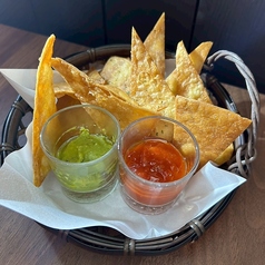 揚げたてナチョス