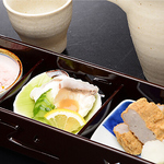 宇和島小箱は 南予の郷土料理を少しずつ味わっていただけます。酒の肴にもオススメ！