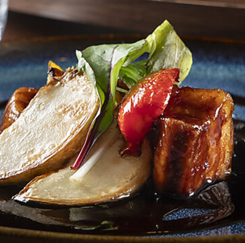 洗練された技で仕上げる鮮度を極めた生簀食材と伝統的な中華を優雅に楽しめる卓龍☆