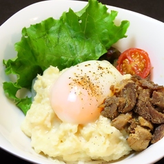 肉ポテトサラダ