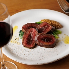 厳選食材が織りなす絶品前菜×肉本来の旨味を追求