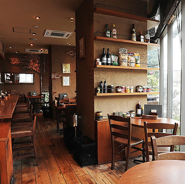 サルヴァトーレ クオモ SALVATORE CUOMO 白金の雰囲気1