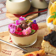 お花畑のティラミス