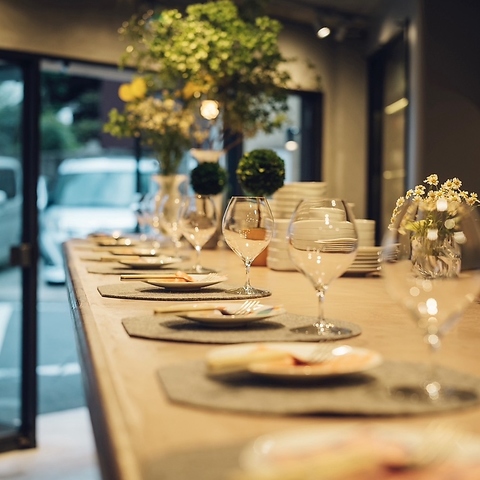 BON BON WINE STAND {{CX^h