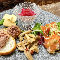 本日のタパス盛り合わせ(１～２人様)