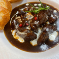 料理メニュー写真&nbsp;和牛（A5）すじのやわらかビーフシチュー（バケット付）
