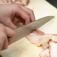 厳選モツは店内手切り