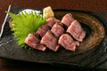 料理メニュー写真 宮崎牛イチボの一品料理