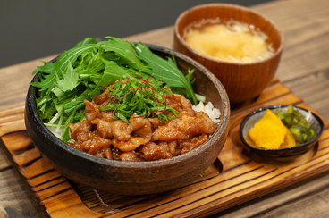 京風豚丼どんぶらこのおすすめ料理1