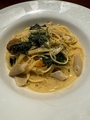 料理メニュー写真&nbsp;ウニとほうれん草のクリームパスタ