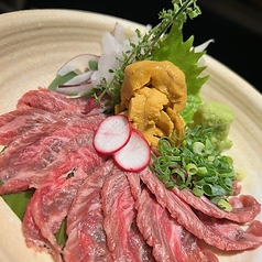 雲丹の牛肉刺