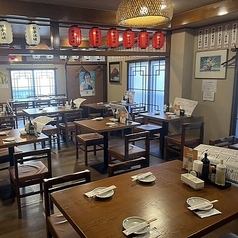 餃子酒場かすが堂の雰囲気3