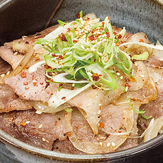 美ら島あぐー豚 塩麹焼丼