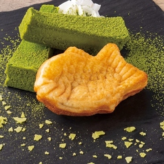 抹茶テリーヌとミニたい焼き